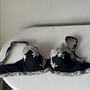 Intimissimi Black Balconette Bra with Lace Detail